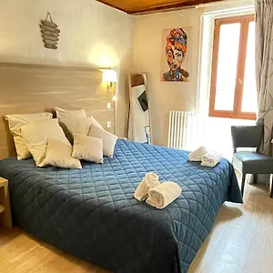 ** Hotel Du Cheval Blanc Francia